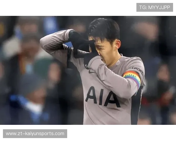 孙兴慜侧翼加速瞬间甩开三人,热刺场面完全掌控