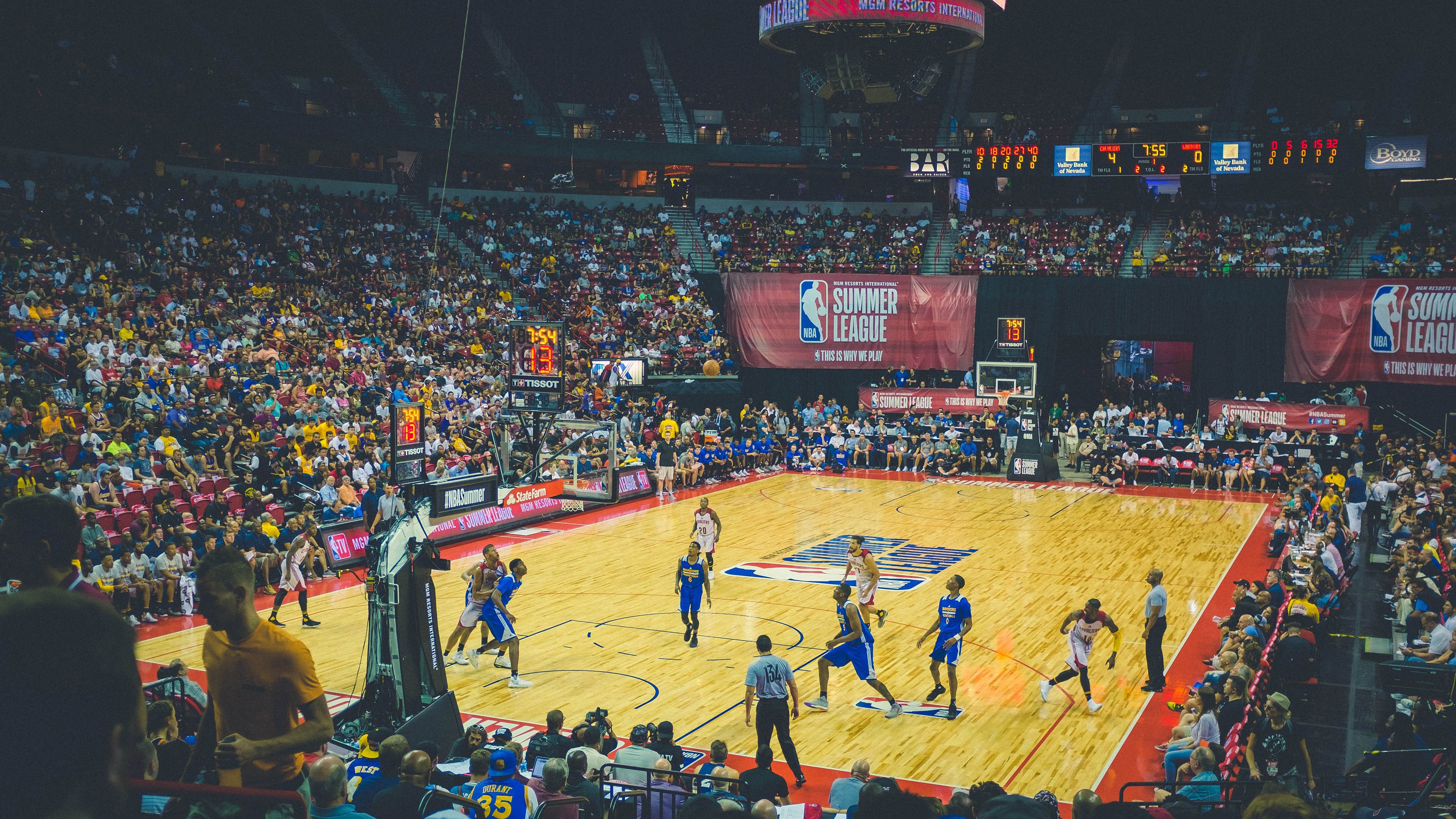 乌干达男篮在非洲锦标赛中力争突破，体育发展快速